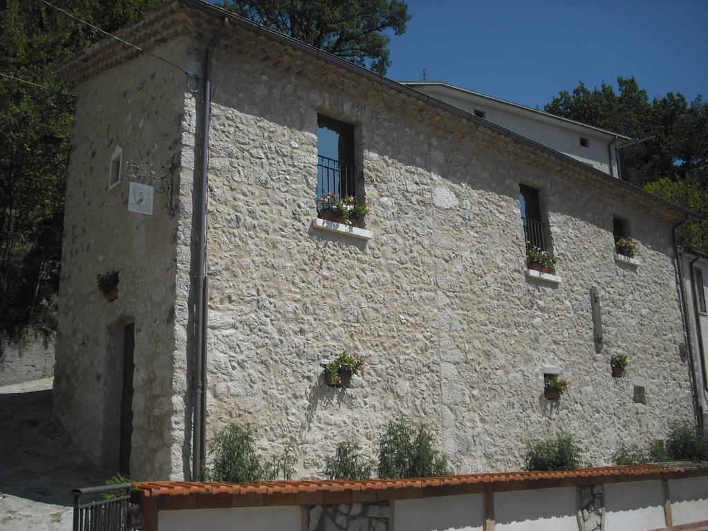 La Casa Sul Lago Posta Fibreno Luaran gambar