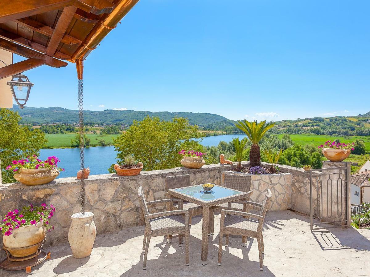 La Casa Sul Lago Posta Fibreno Luaran gambar